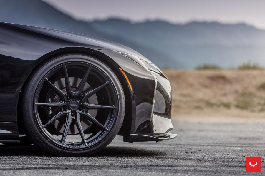 Детали экстерьера Lexus LC500 Obsidian on Vossen Wheels (HF-3) 2019 года  (фото 8 из 16)